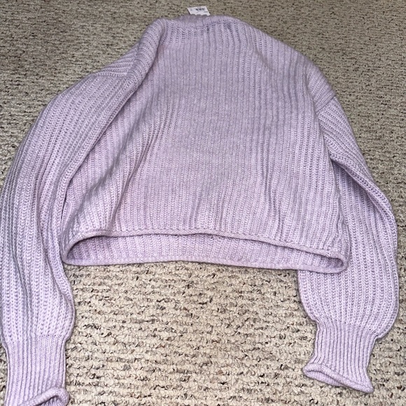 Sweater - Picture 4 of 4